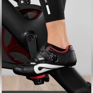 Peloton cycling bike shoes size EU 43 or US men’s 10 or women’s 12